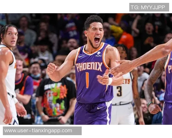 布克在纳什指导下主动担责太阳新赛季迎来最佳领袖导师 布克在纳什指导下主动担责太阳新赛季迎来最佳领袖导师